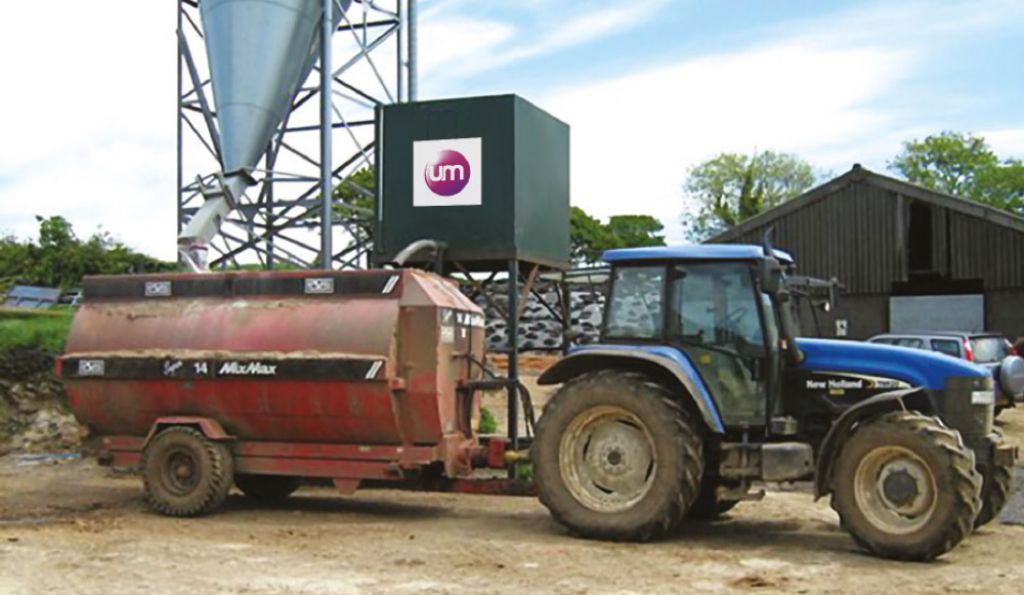 Molasses mixer wagons